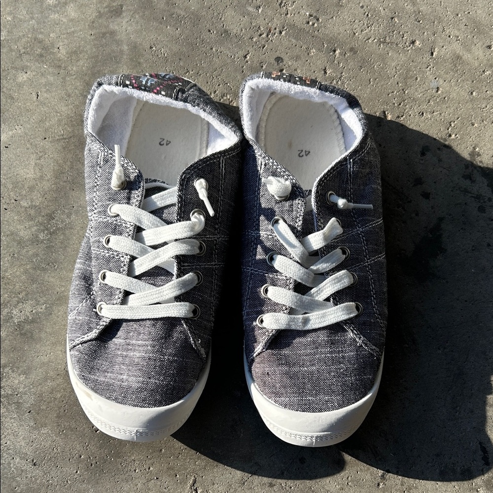 Casual Gray Women's Sneakers size 42
